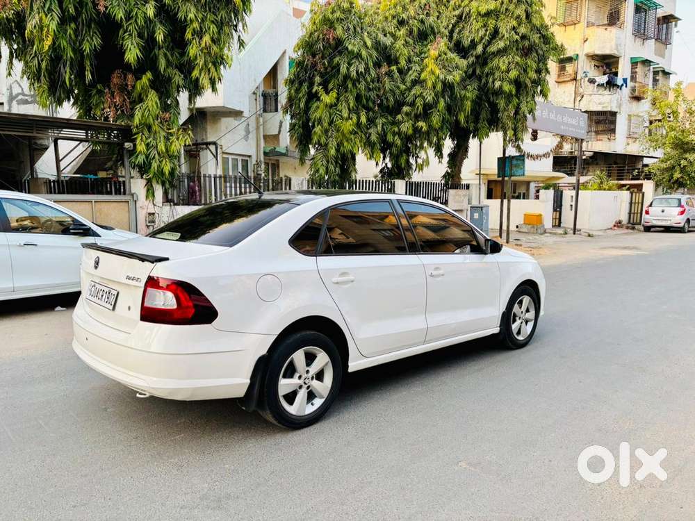 Skoda Rapid [2016-2021] 1.5 Elegance Plus Tdi At, 2017, Diesel