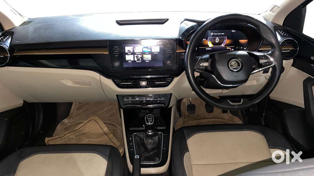 Skoda Slavia 1.5 Tsi Style, 2023, Petrol