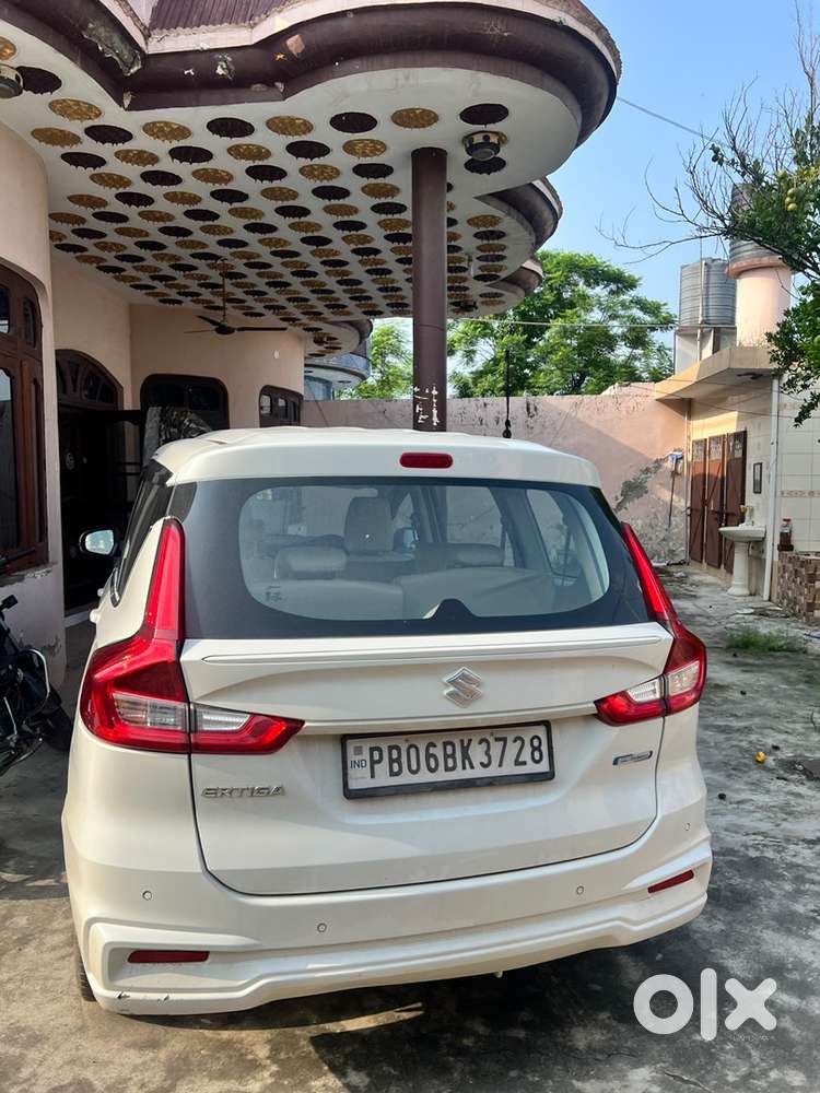 Maruti Suzuki Ertiga Vxi 2025