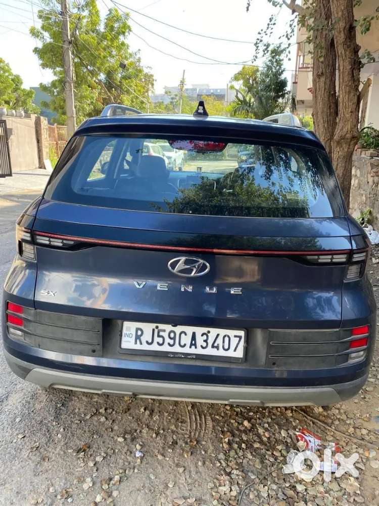 Hyundai Venue Petrol Sx 1.2 2024