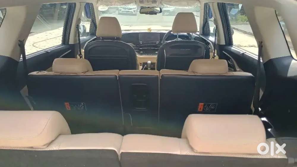 Kia Carens 1.4 Turbo Petrol Dct Top-end 2022. Condition Like New