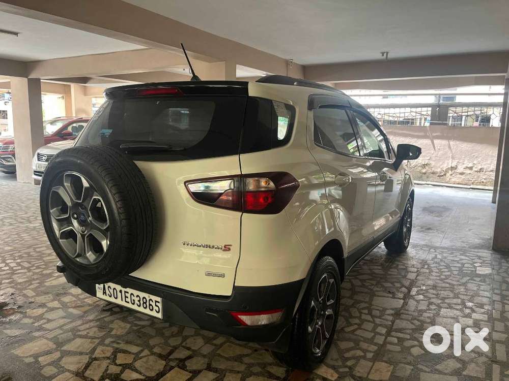 Most Powerful White Suv Best Performance Top Smooth Driving Experience