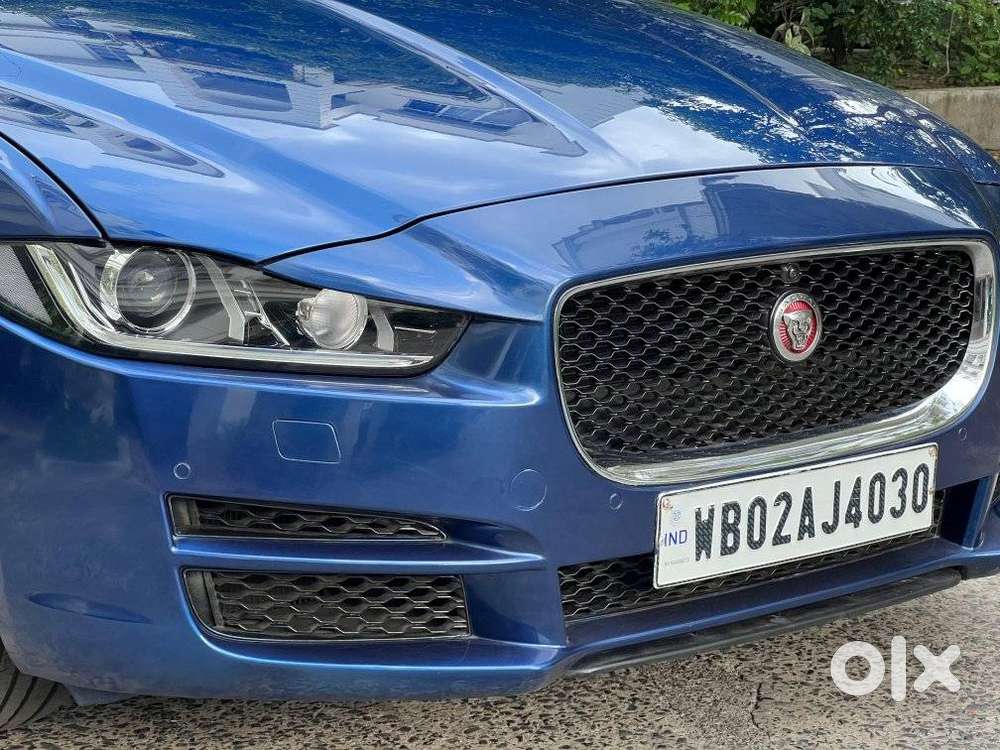 Jaguar Xe Portfolio, 2016, Petrol
