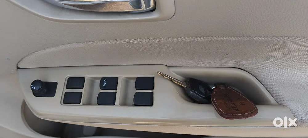 Maruti Suzuki Swift Dzire 2014 Petrol Well Maintained