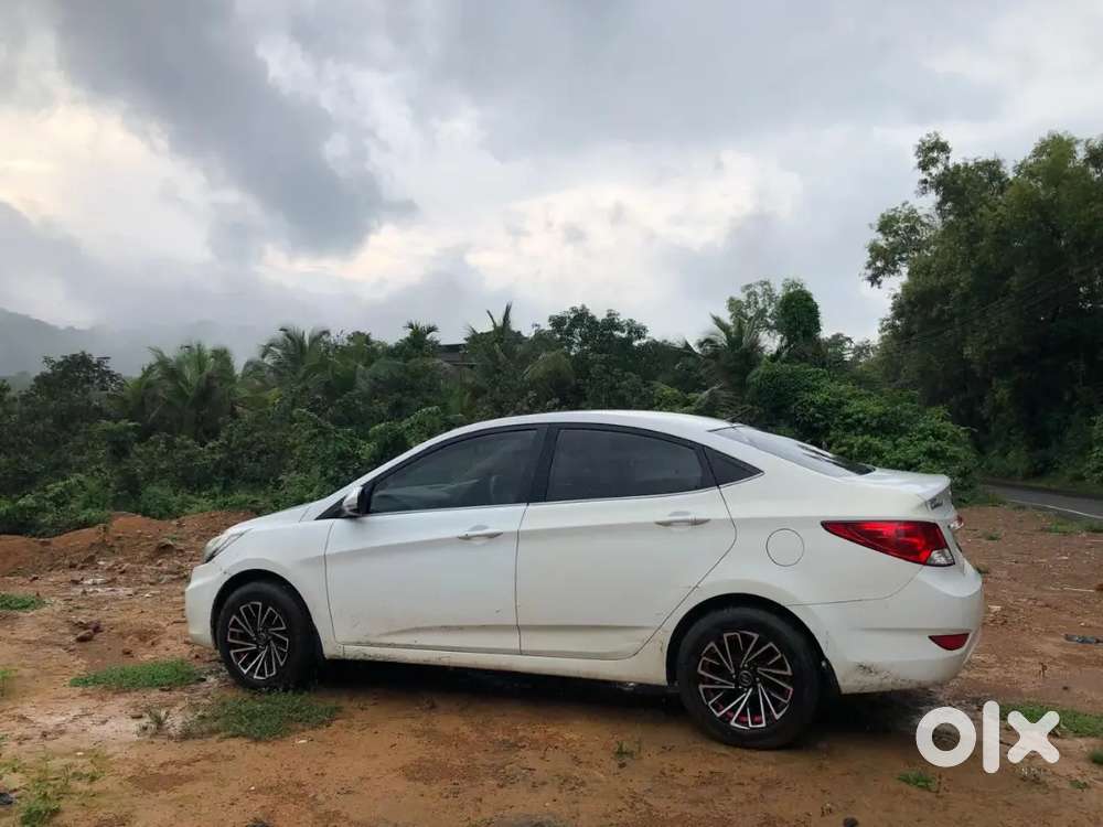 Hyundai Verna Fluidic 2013 Petrol Manual
