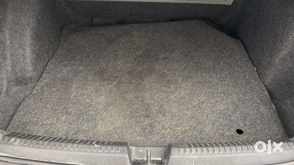Volkswagen Vento 1.2 Highline Plus At 16 Alloy, 2016, Petrol