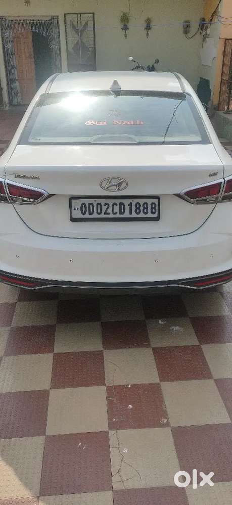 Hyundai Verna Sx Model Well Maintained Private Use Car