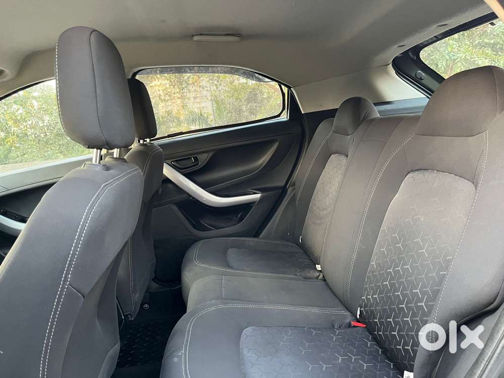 Tata Nexon 1.2 Revotron Xm (s), 2022, Cng & Hybrids