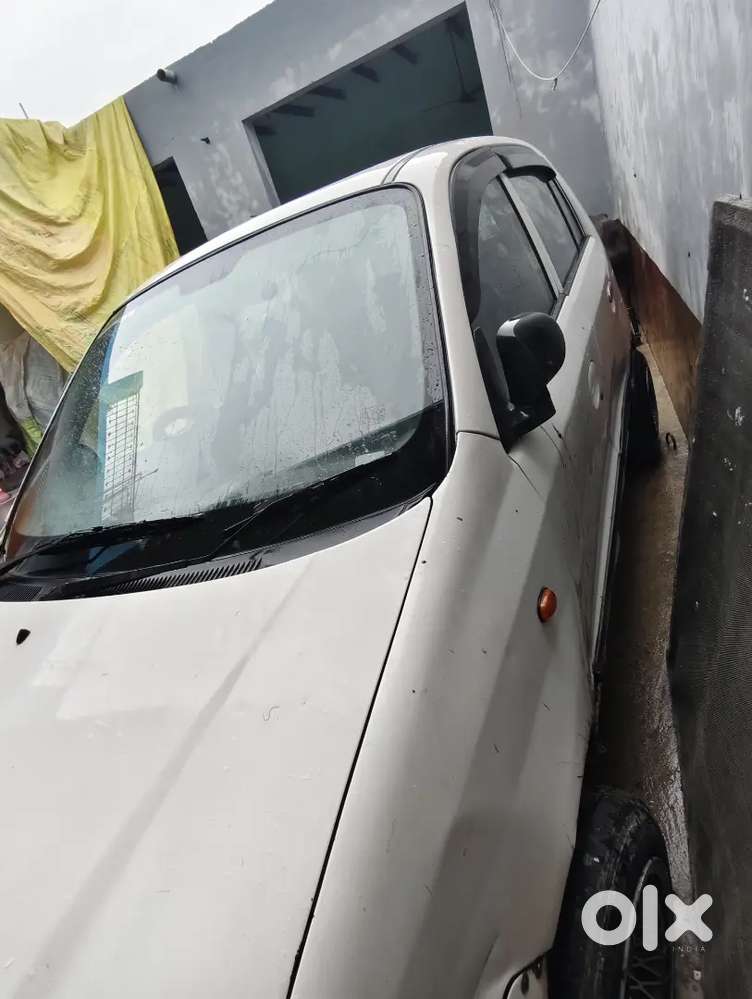 Best Condition Best Ac Cooling New Tyre