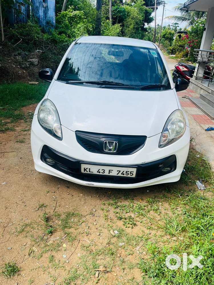 Honda Car 2014 Manual- Clean Vehicle