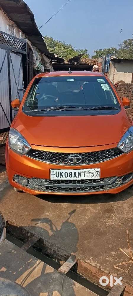 Tata Tiago Xt Icng 2016