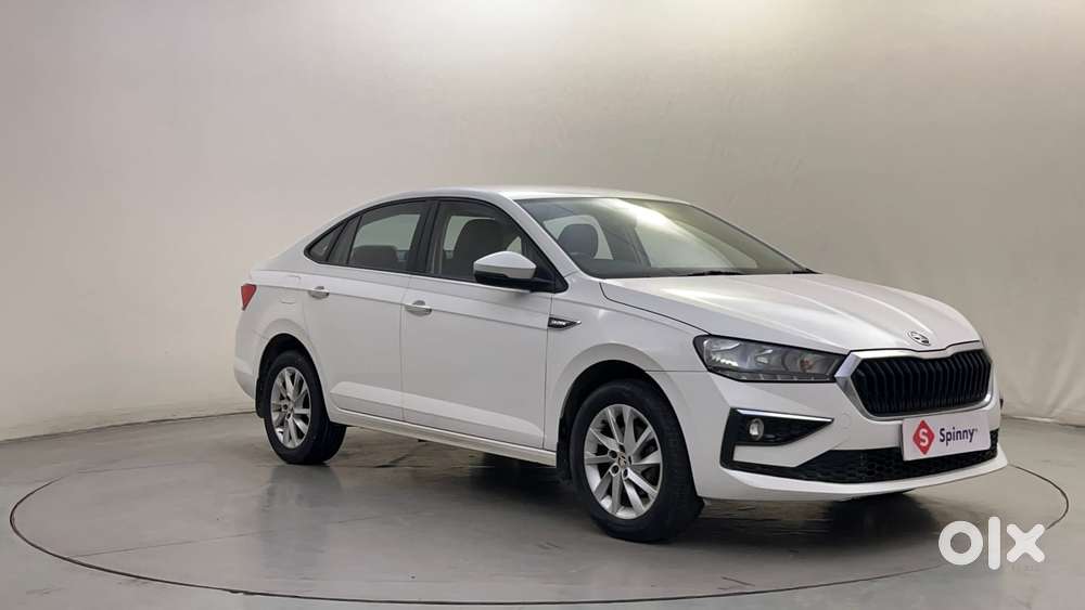 Skoda Slavia Ambition 1.0l Tsi Mt, 2022, Petrol