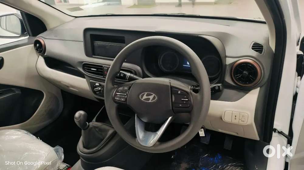 Hyundai Aura 2026 Cng