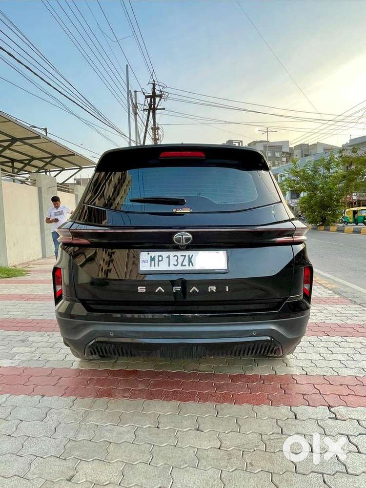 Tata Safari Accomplished Top End