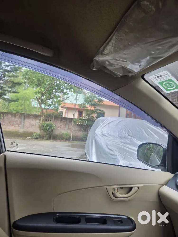 Honda Mobilio 2014 Petrol Well Maintained And Brand New Condition