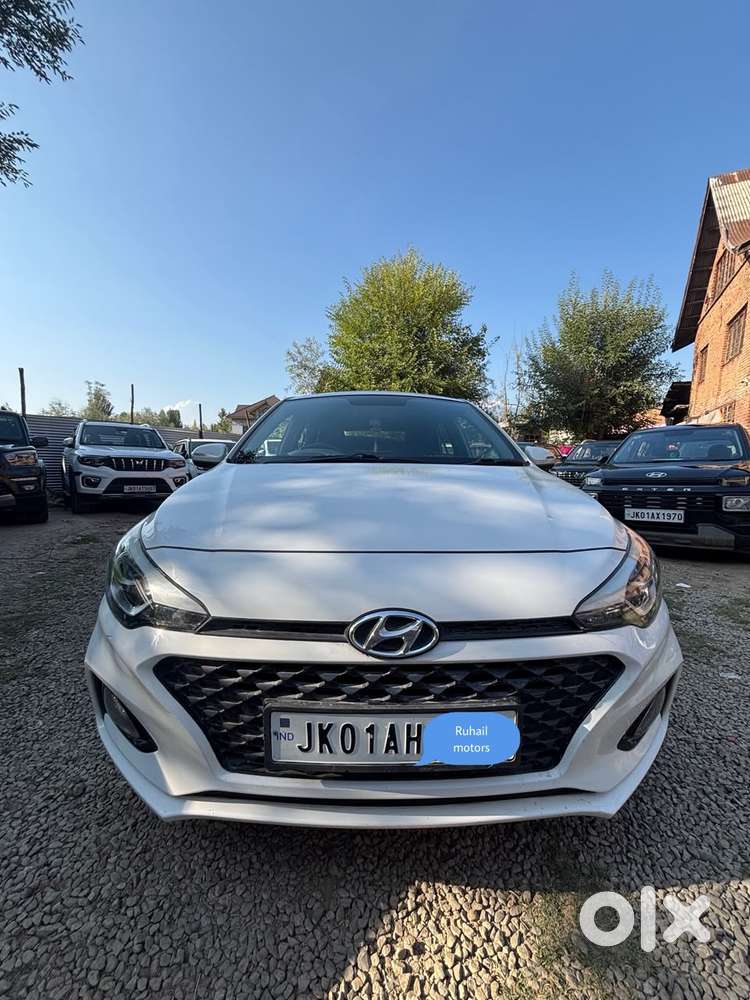 Hyundai I20 Petrol Asta Option, 2018, Petrol