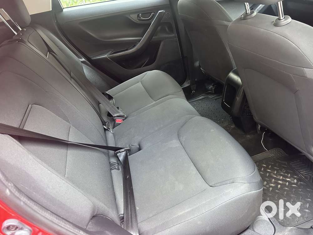 Tata Nexon Smart Plus1.2 Revotron Petrol 5 Mt, 2024, Petrol