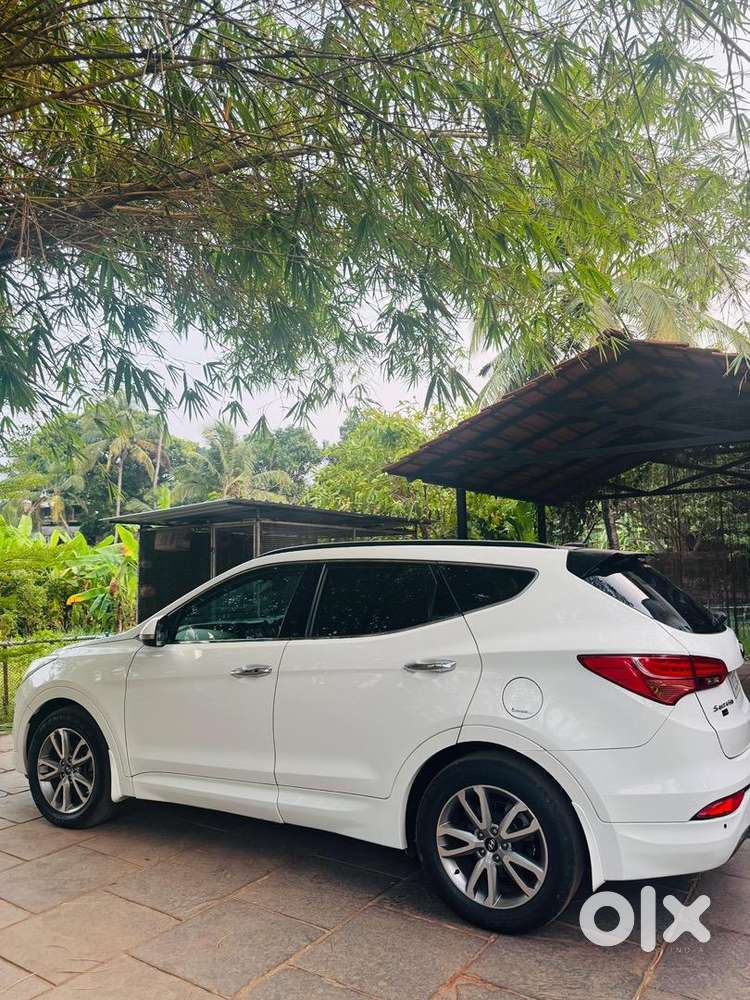 Hyundai Santa Fe 2015 Diesel Well Maintained