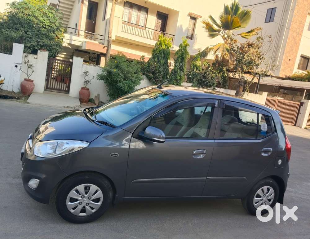 Hyundai I10 Sportz, 2012, Petrol