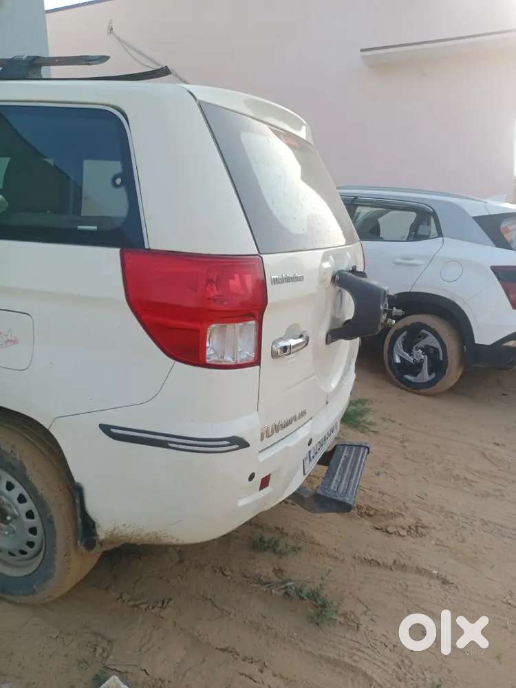 Mahindra Tuv300