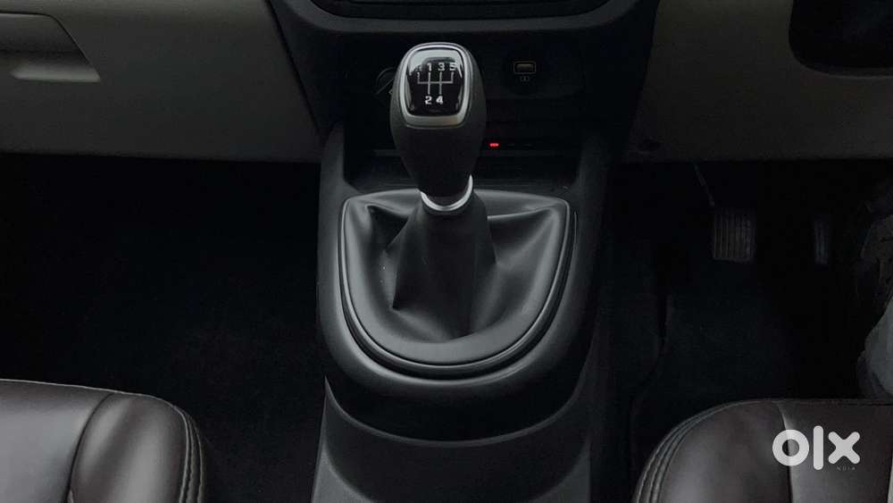 Hyundai Aura 1.0 Sx Plus Petrol, 2020, Petrol