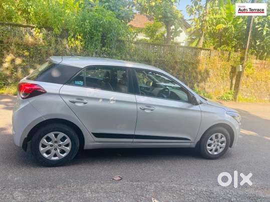 Hyundai I20 Sportz Petrol, 2014, Petrol