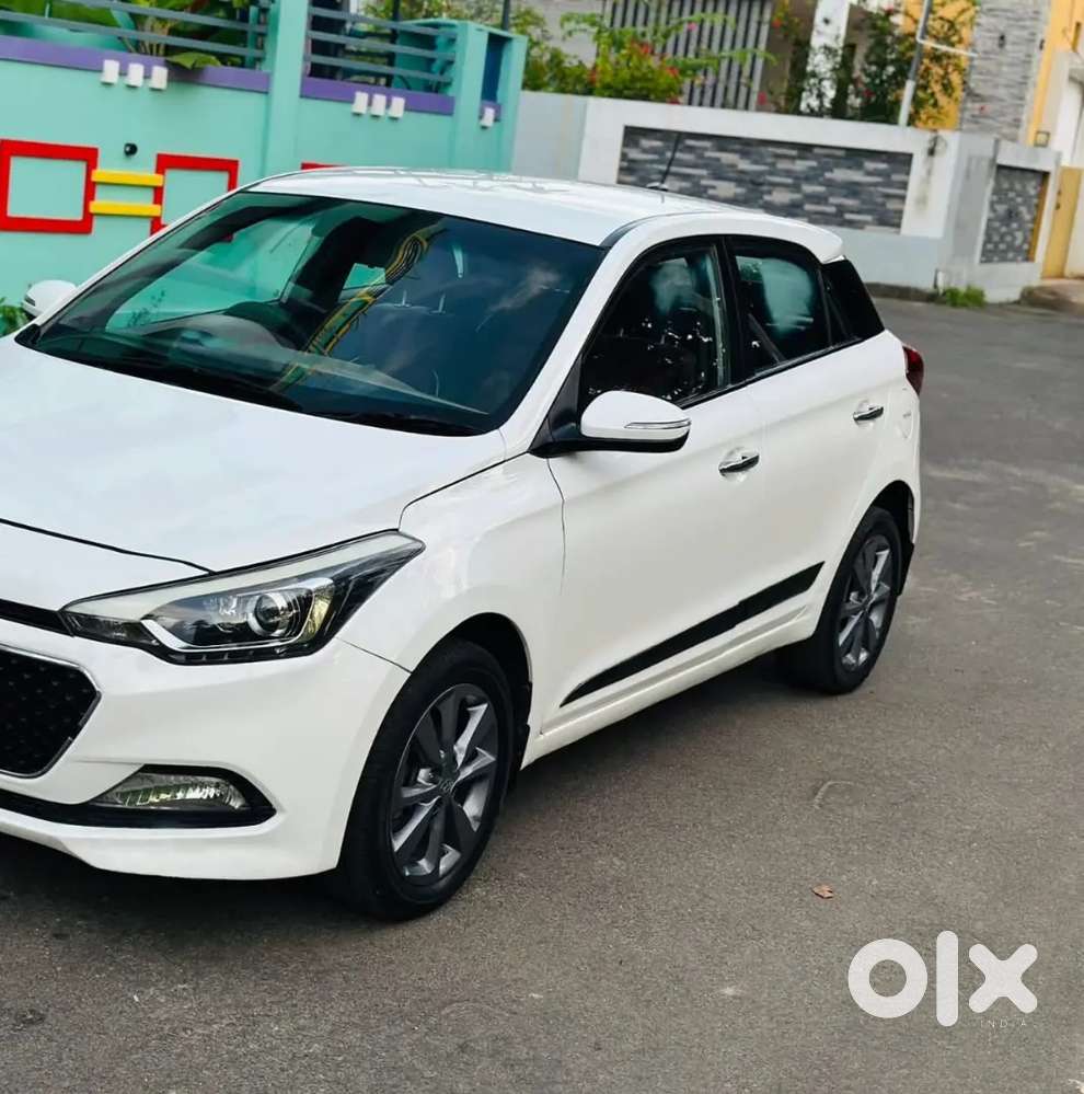 Finance: No

Service History: Available

Tyre Condition: New