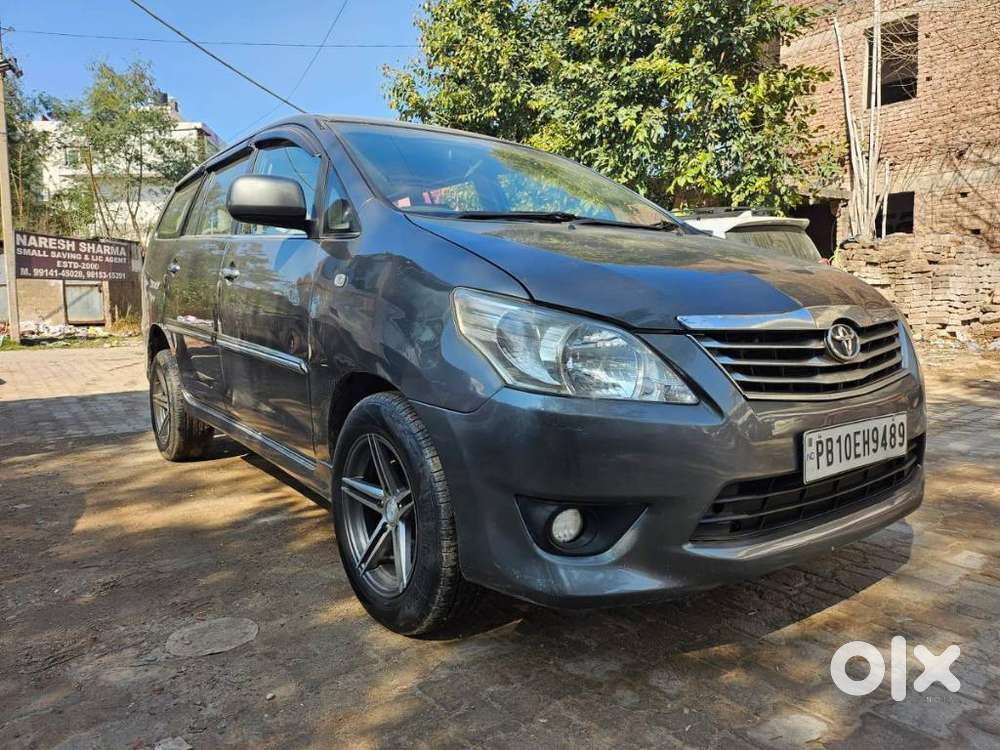 Toyota Innova 2.5 G (diesel) 7 Seater, 2012, Diesel