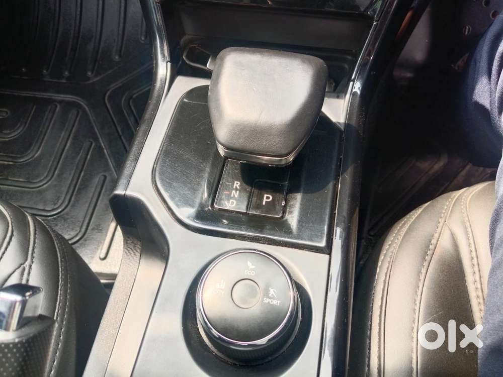Tata Nexon Fearless Plus 1.2 Revotron Petrol 6 Mt, 2023, Petrol