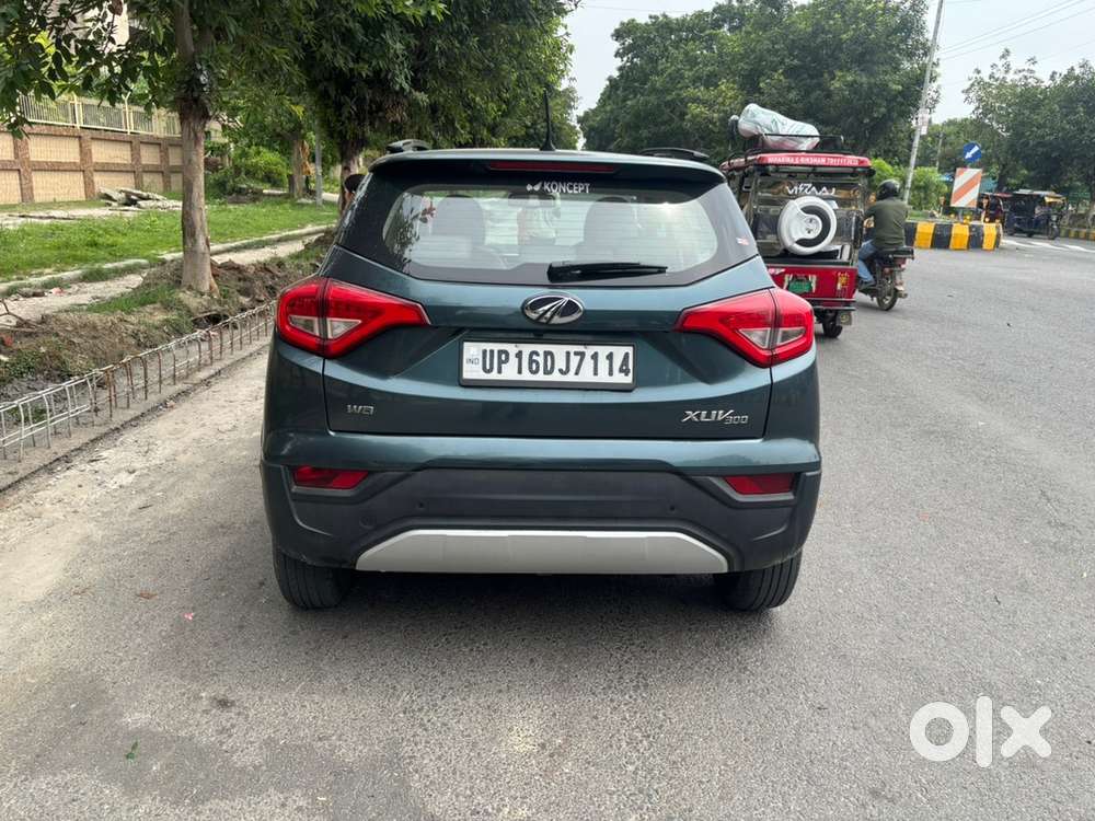 Mahindra Tuv 300 2025 Green