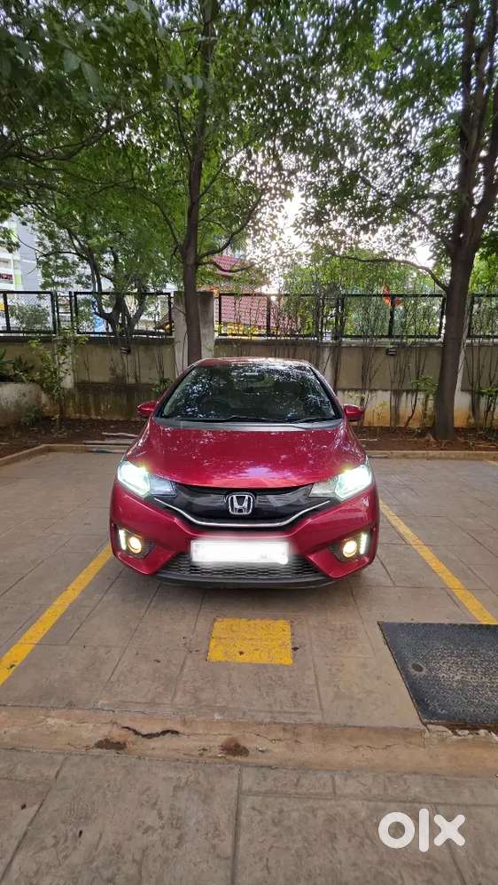 2019 Honda Jazz 1.2vx Cvt Petrol Automatic. 25200km Accessories 1lakh+