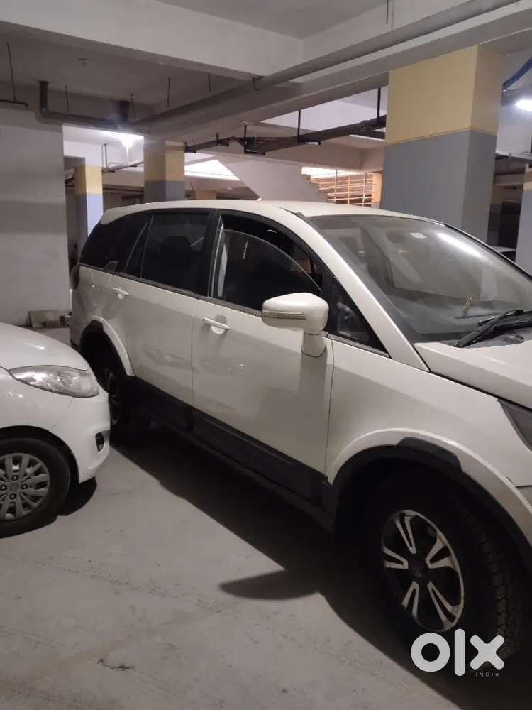 Car Tata Hexa