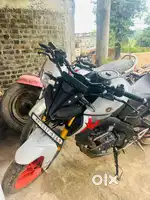 Koi dikkat nhi hai gadhi me sab badiya hai