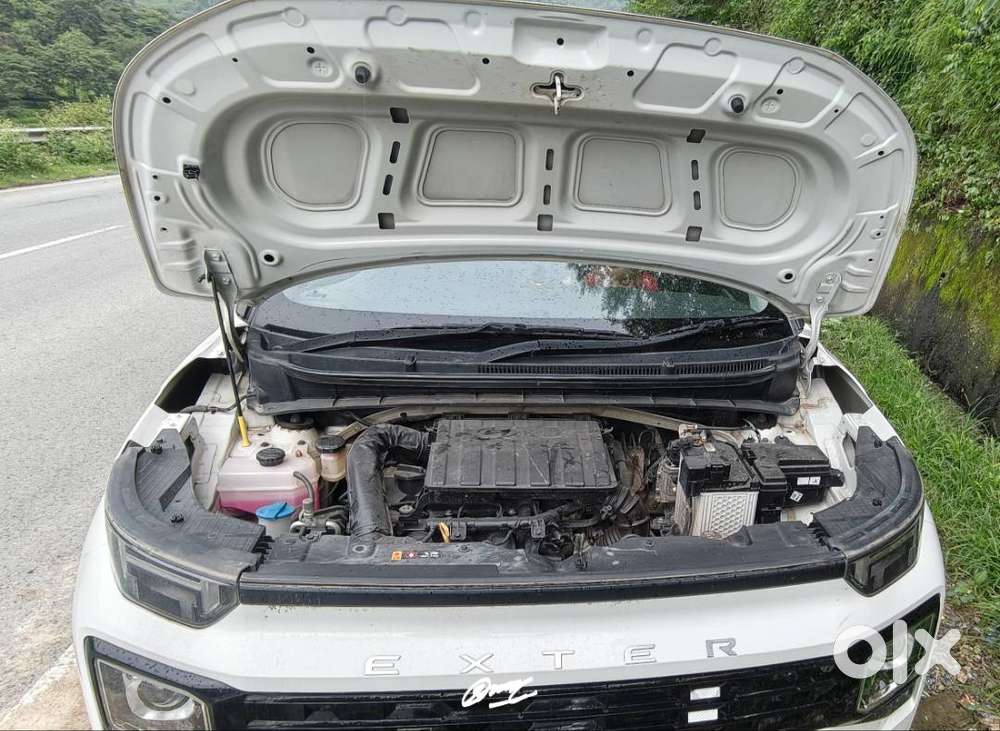 White Color With Sunroof