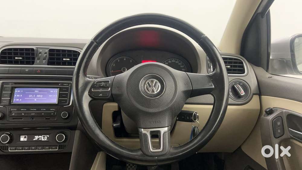 Volkswagen Vento 2010-2013 Petrol Highline, 2014, Petrol