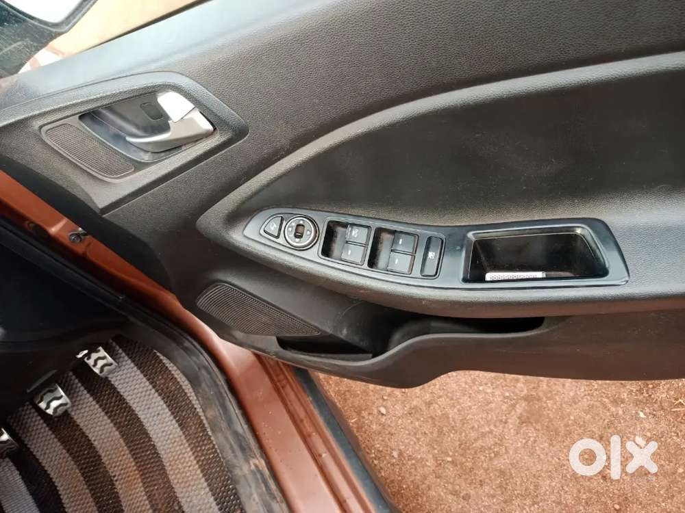 Hyundai New I20 2015 Petrol 39000 Km Driven