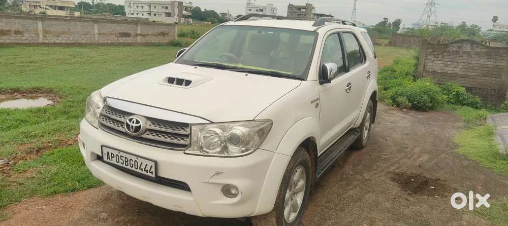 Toyota Fortuner Legender Diesel 2010