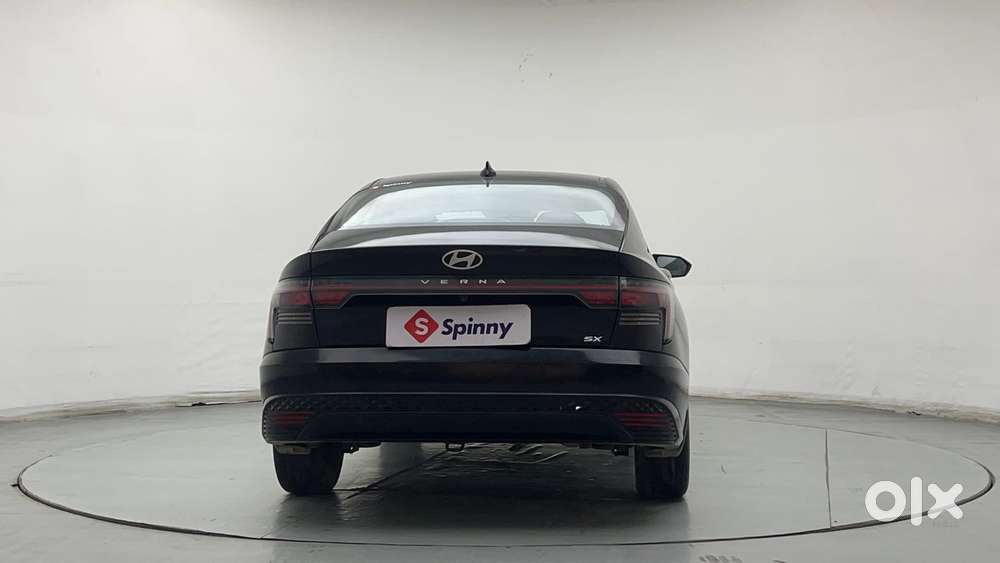 Hyundai Verna 1.5 Sx Petrol Mt, 2023, Petrol