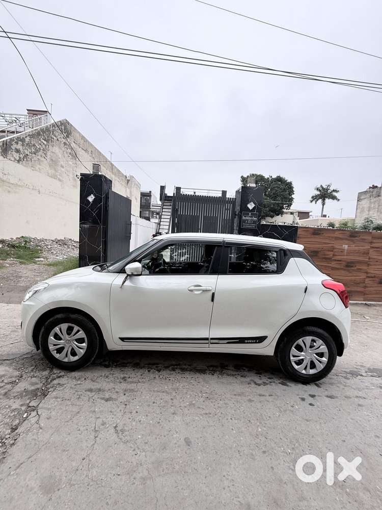 Maruti Suzuki Swift Vxi Optional, 2019, Petrol