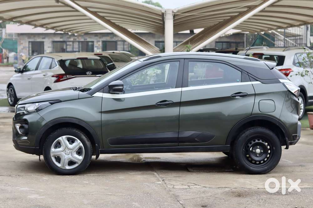 Tata Nexon 1.2 Revotron Xma Amt (s), 2021, Petrol