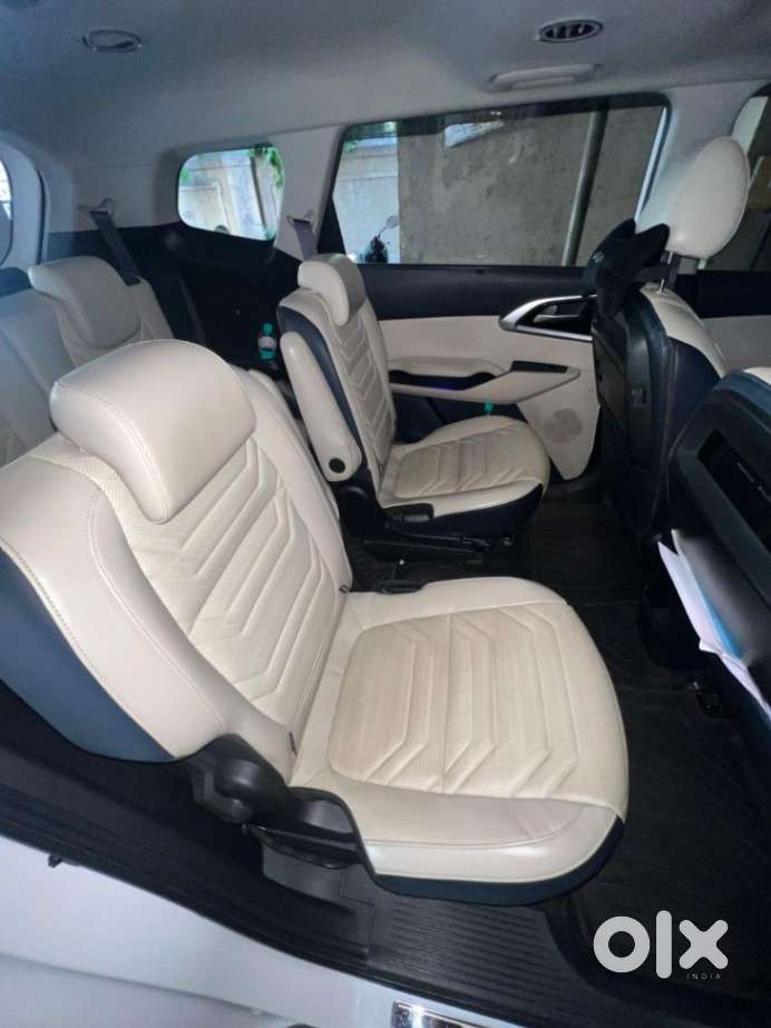 Kia Carens, 2022, Petrol