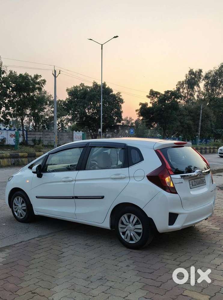 Honda Jazz S Mt I-vtec, 2017, Cng & Hybrids
