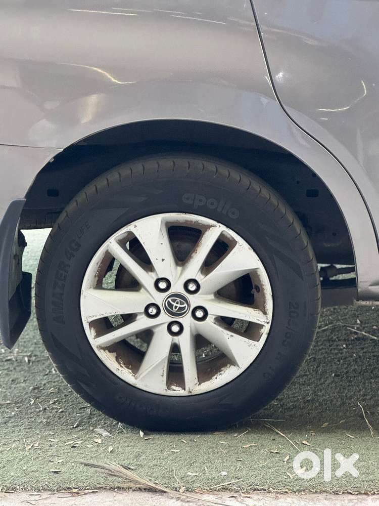 Toyota Innova Crysta 2.4 V, 2017, Diesel