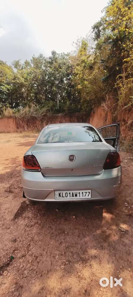 Fiat Linea 2009 Diesel 155000 Km Driven Neat And Clean