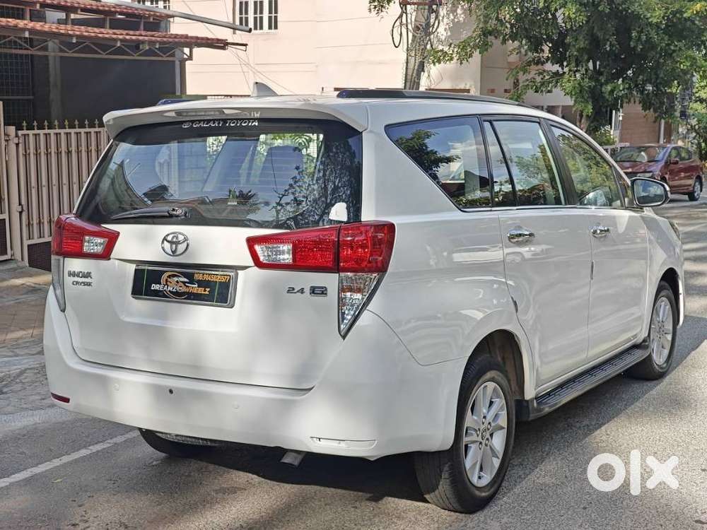 Toyota Innova Crysta 2.4 G Mt, 2016, Diesel