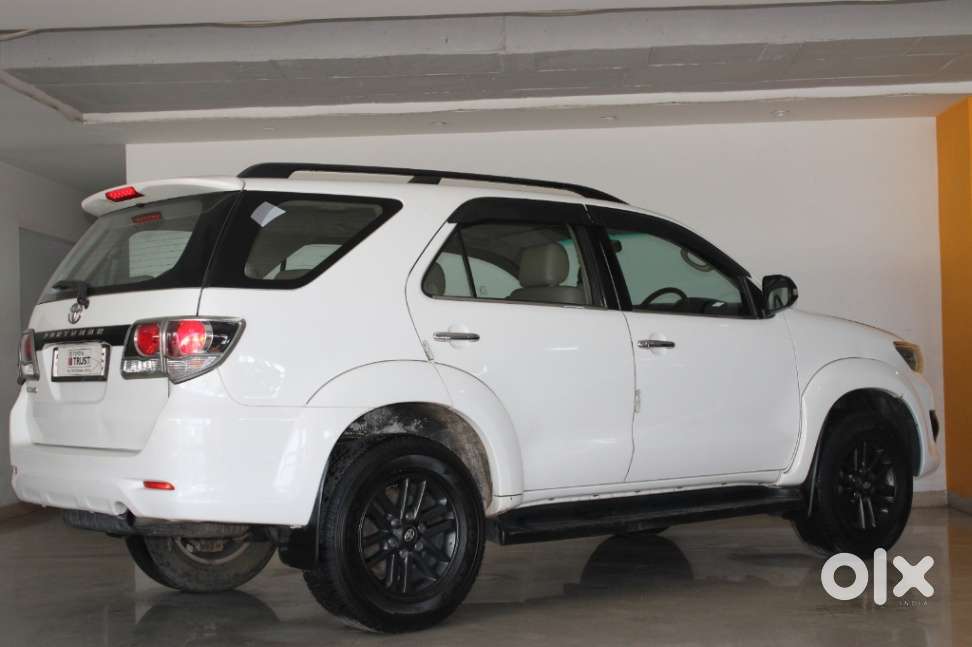 Toyota Fortuner 3.0 4x2 Mt, 2015, Diesel