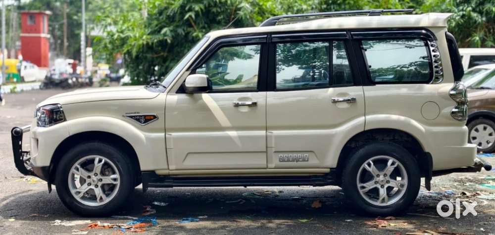 Mahindra Scorpio S10, 2016, Diesel