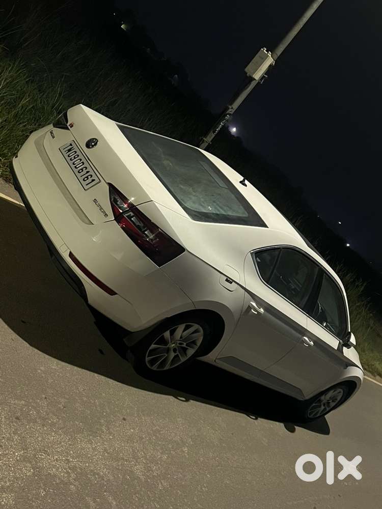 Skoda Superb Laurin 2016 Km Driven