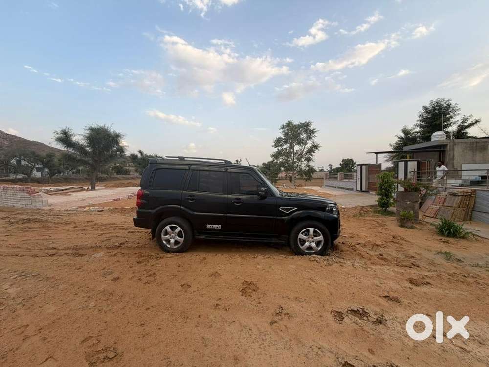 Mahindra Scorpio 2022 Diesel Well Maintained