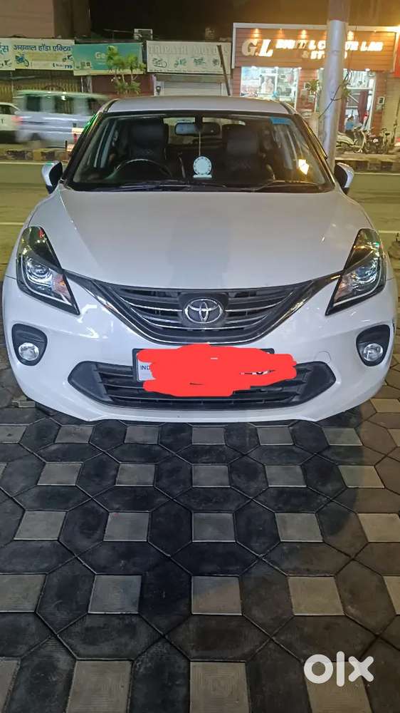 White Colour Toyota Glanza